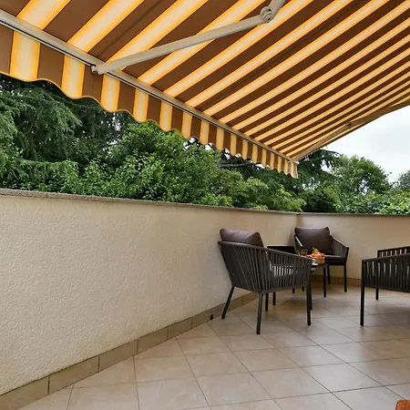 With Parking Space - 16495 * Porec