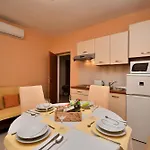 Апартаменты With Parking Space - 16495
