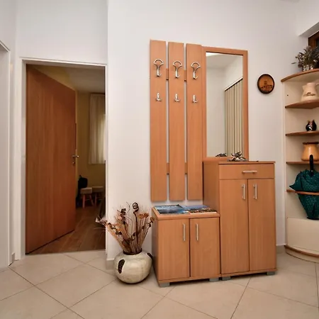 With Parking Space - 16495 Porec