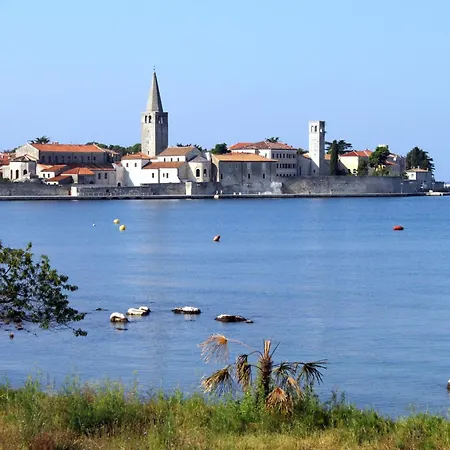 With Parking Space - 16495 Porec