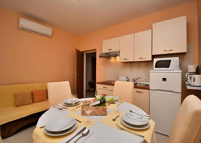 Apartman With Parking Space - 16495